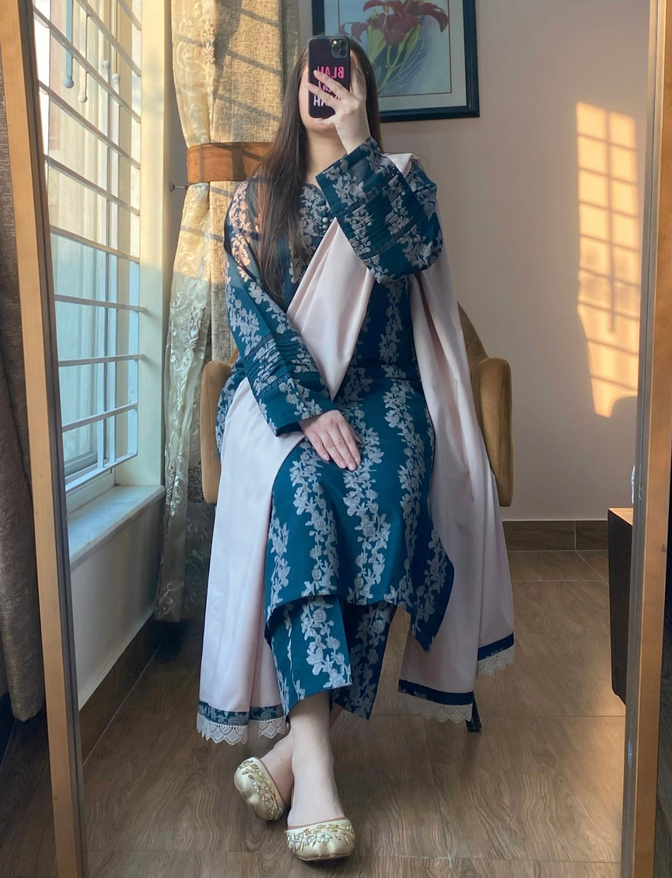 3 Piece - Khaddar Printed Greyish Floral Dress